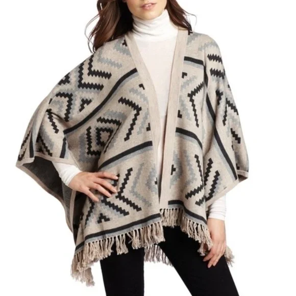 EUC Anthropologie Left On Houston Tan Navajo Print Cardigan Wrap Size XS - S - Picture 2 of 10